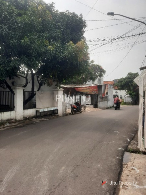 Dijual Rumah Strategis Pesanggrahan Jl. Rengas Raya, Jakarta Selatan