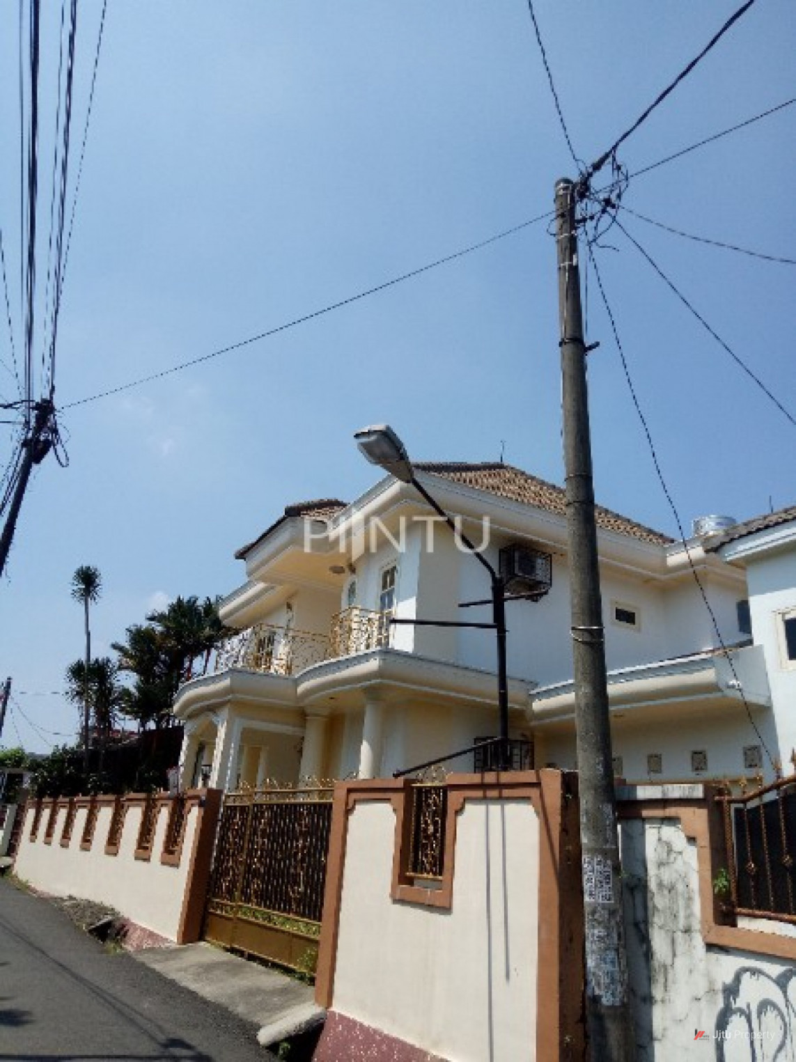 Dijual Rumah Besar Dan Mewah di Jl. Mangga Beji, Kota Depok