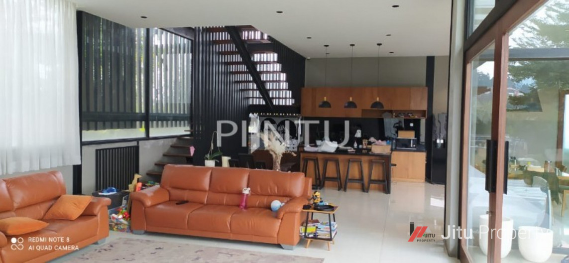 Dijual Rumah Terusan Padasaluyu Utara Sukasari, Kota Bandung