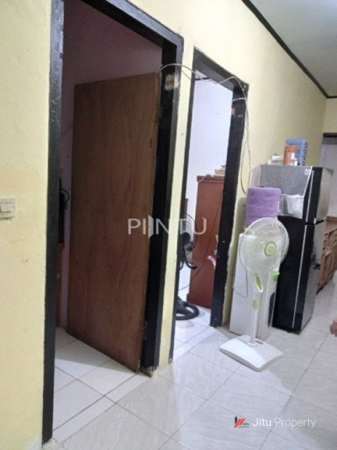 Dijual Rumah Di Komplek Karang Tengah Permai, Kota Tangerang