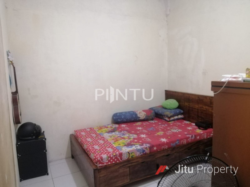 Dijual Rumah Di Komplek Karang Tengah Permai, Kota Tangerang