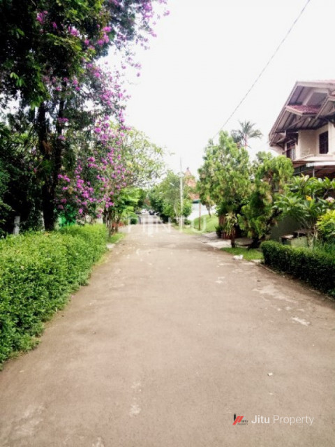 Dijual Rumah Luas Di Komplek Mega, Cinere, Kota Depok