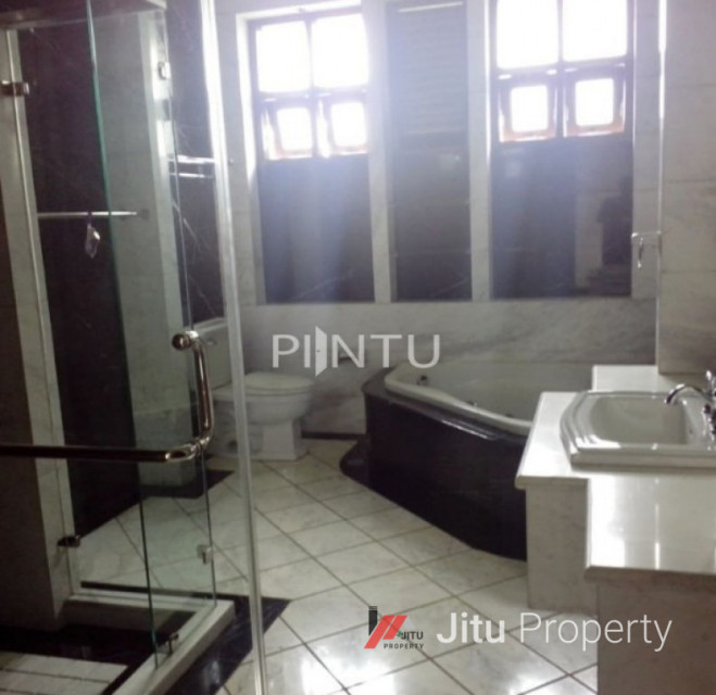 Dijual Rumah Pesona Khayangan Juanda, Mekar Jaya, Kota Depok