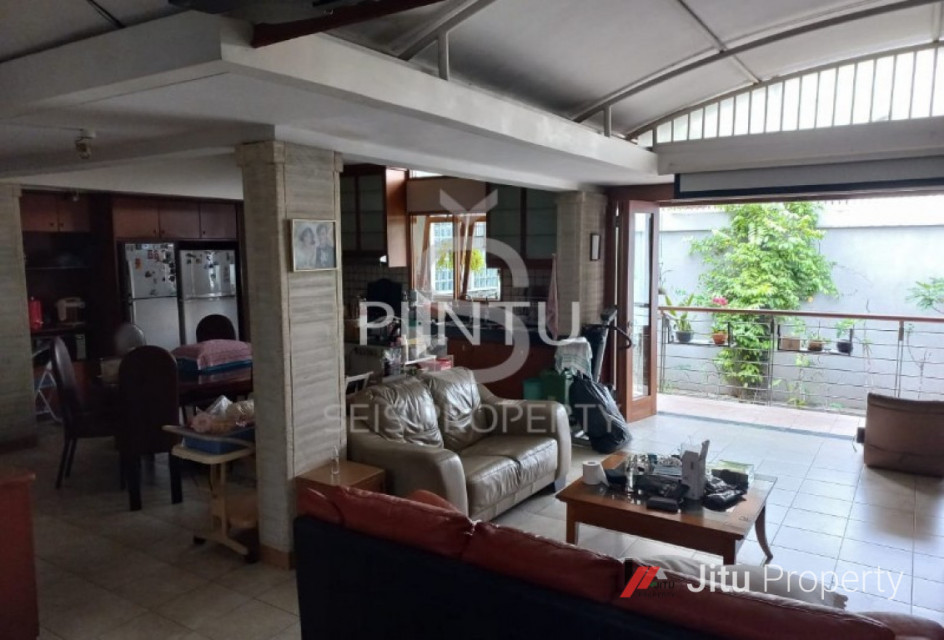 Dijual Rumah Di Jl. Aceh, Cihapit, Bandung Wetan, Kota Bandung