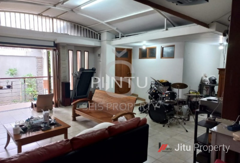 Dijual Rumah Di Jl. Aceh, Cihapit, Bandung Wetan, Kota Bandung