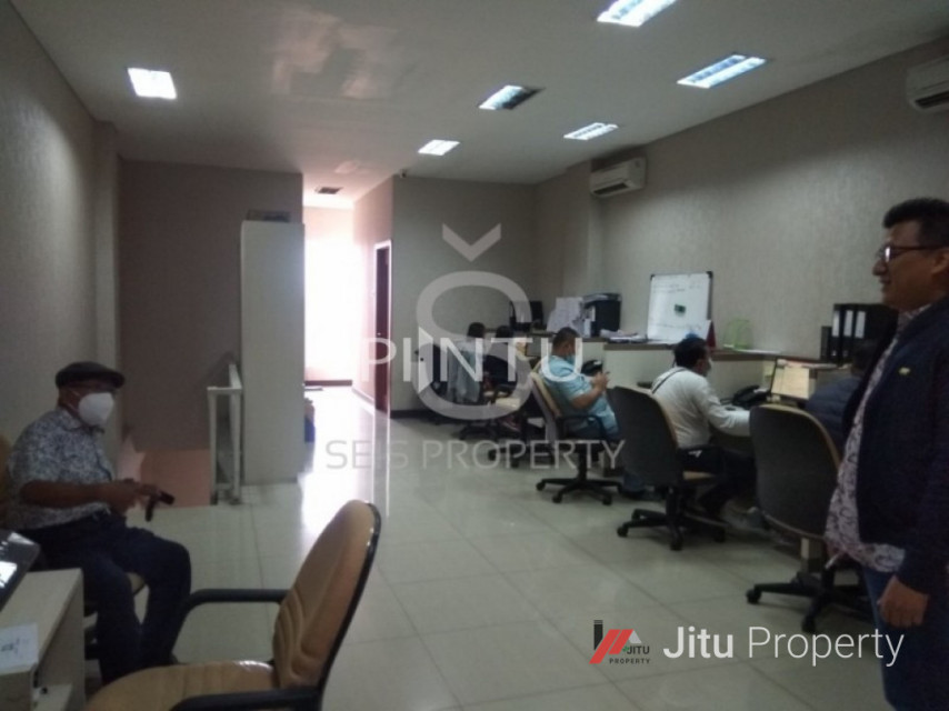 Dijual Ruko di Jl. BKR Cigereleng, Regol, Kota Bandung