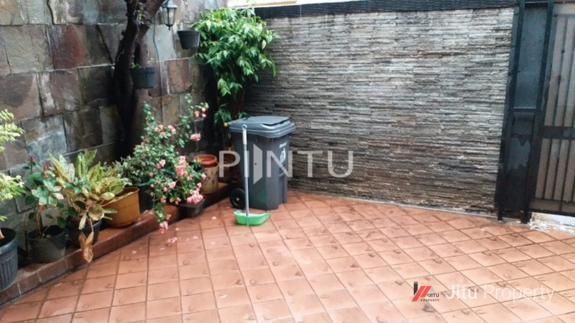 Rumah Dijual di Cipinang Cempedak, Jatinegara, Jakarta Timur