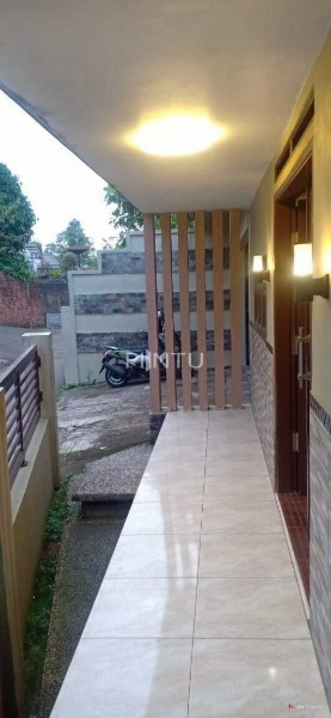 Dijual Rumah Siap Huni-Full Furnish, Karawang, Sukabumi