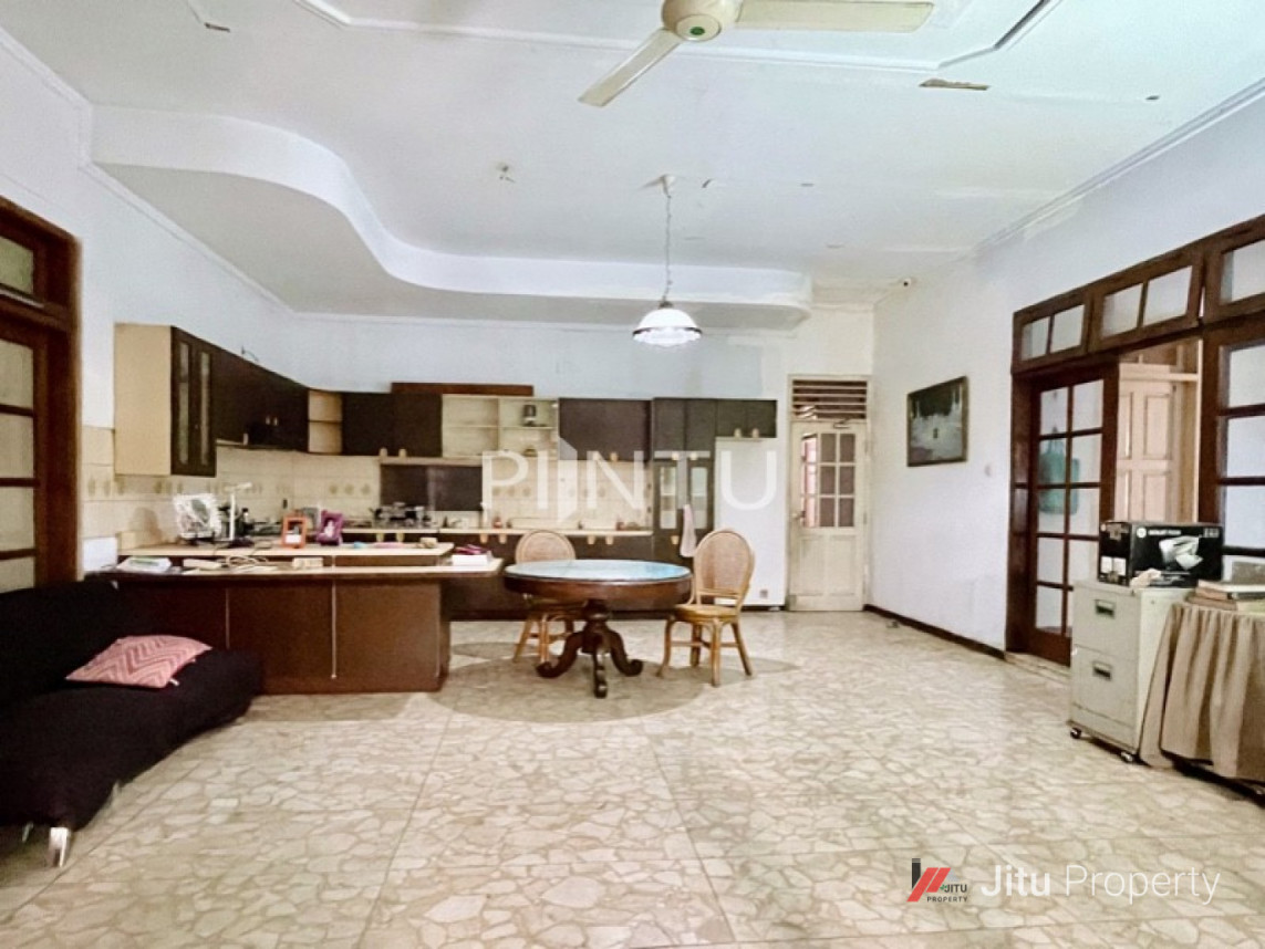 Dijual RUmah Lokasi Strategi di Cilandak Tengah Raya Jakarta Selatan