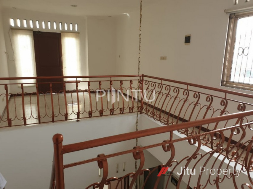 Dijual Rumah Dengan Kondisi Bagus Siap Di Huni Daerah Cilandak