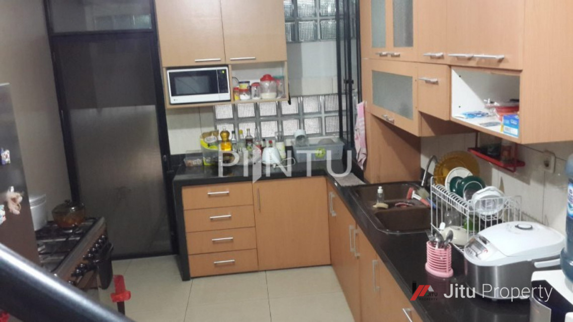 Dijual Rumah Di Vanadium Town House (Intercone) Jakarta Barat