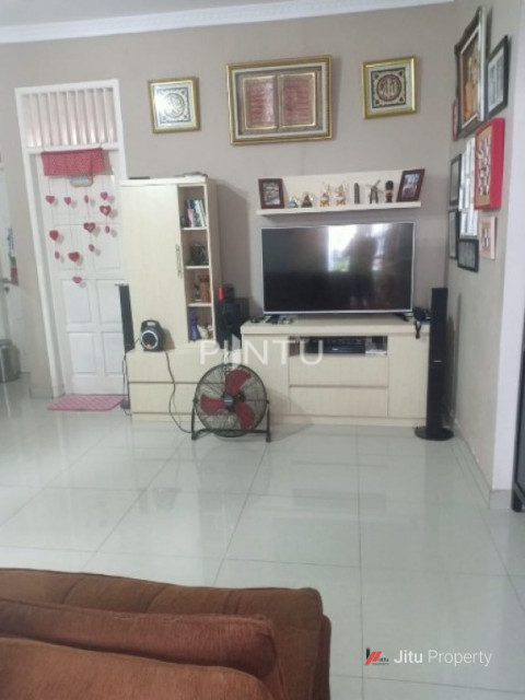 Dijual Rumah Jl Wijaya Kusuma, Pondok Betung, Tangsel