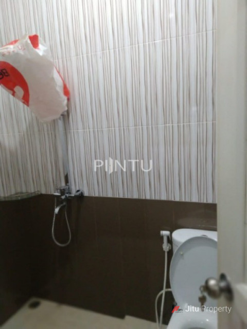 Dijual Rumah Di Bukit Rivaria Sawangan Sektor 3 Blok. A3 No. 16, Depok