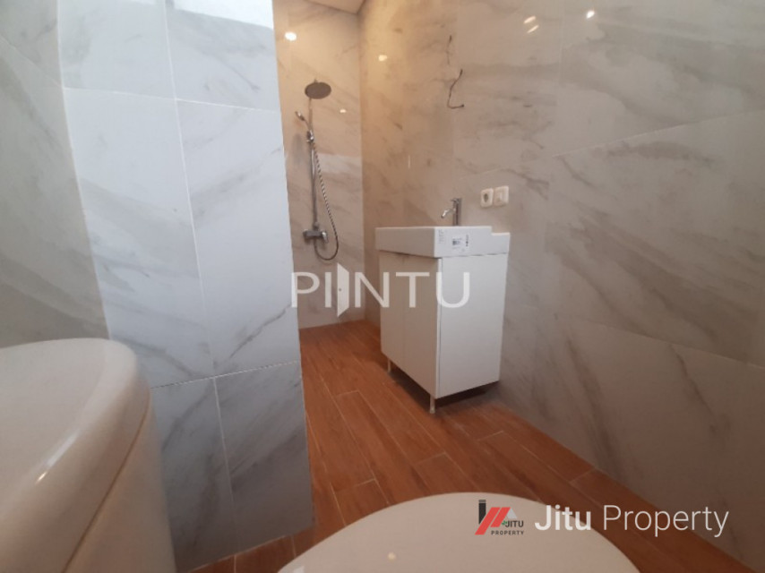 Rumah Minimalis Design France Classic Bintaro Sektor 1
