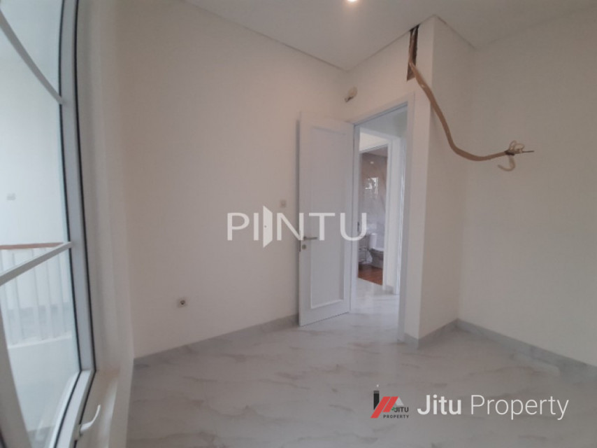 Rumah Minimalis Dengan Design France Classic Bintaro Sektor 1