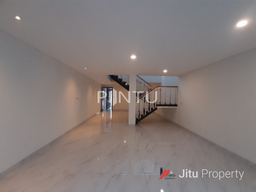 Rumah Minimalis Dengan Design France Classic Bintaro Sektor 1