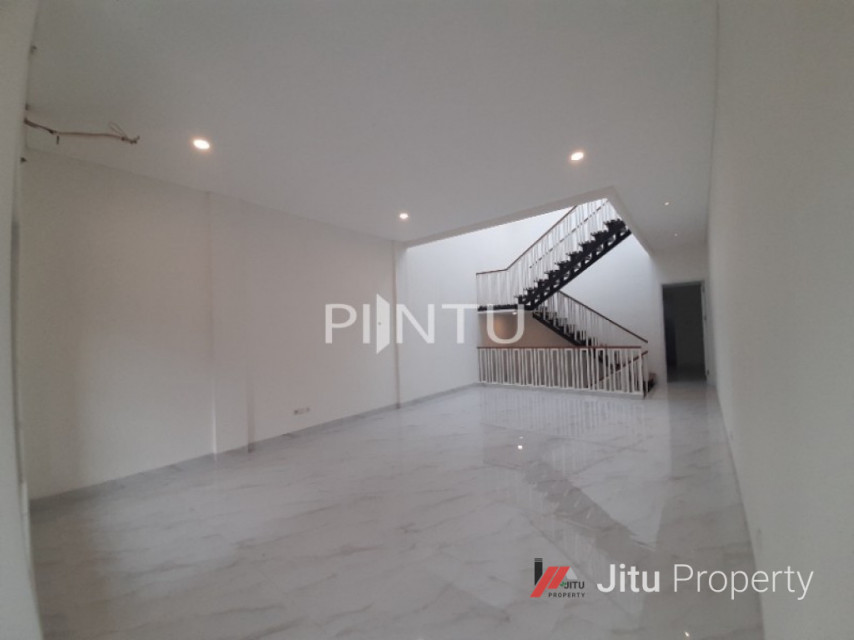 Rumah Minimalis Dengan Design France Classic Bintaro Sektor 1