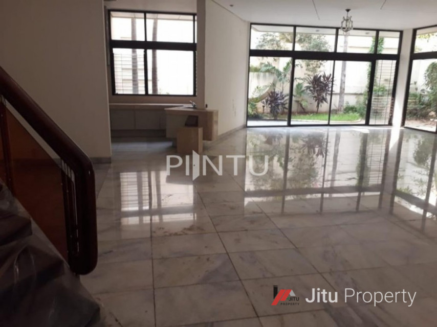 Rumah Mewah Siap Huni Permata Hijau di  Jakarta Selatan