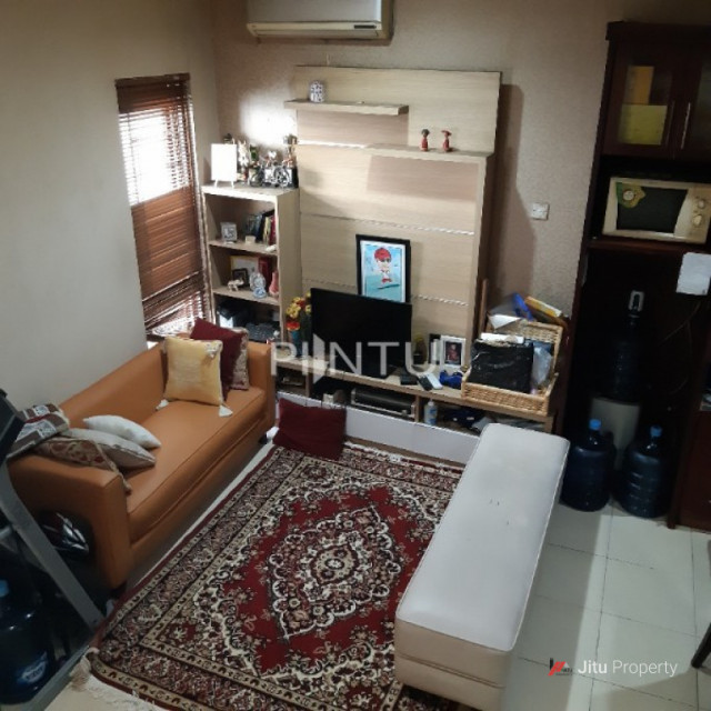 Rumah Siap Huni Di Menteng Dalam Tebet Jakarta Selatan