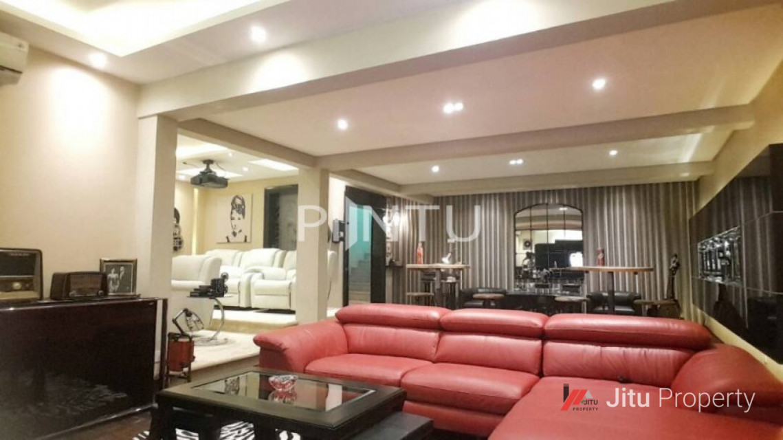 Rumah Mewah Premium Dan Berkonsep Bintang 5 Di Menteng