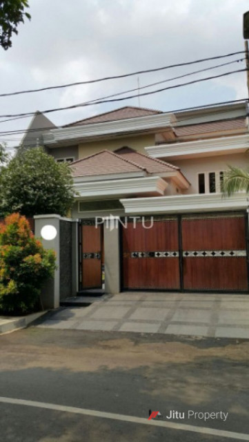 Rumah Mewah Premium Dan Berkonsep Bintang 5 Di Menteng