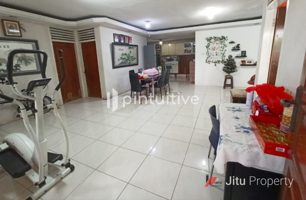 Dijual Rumah Strategis Hoek Di Kelapa Gading - Kelapa Nias