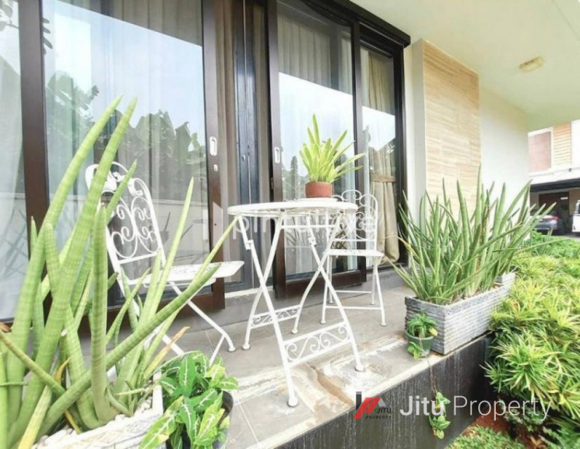 [ Dijual] Mertilang - Bintaro Tangerang Selatan, Rumah Cantik Dalam Pr