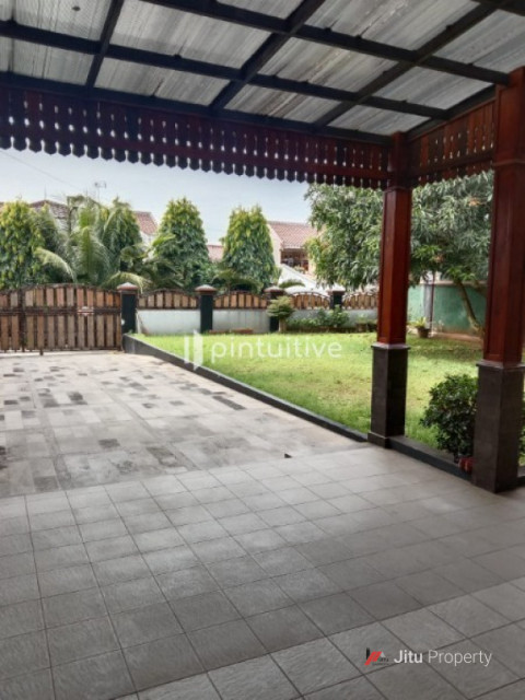 Rumah Besar Megah Include Studio Band di Ciputat Timur Tangerang