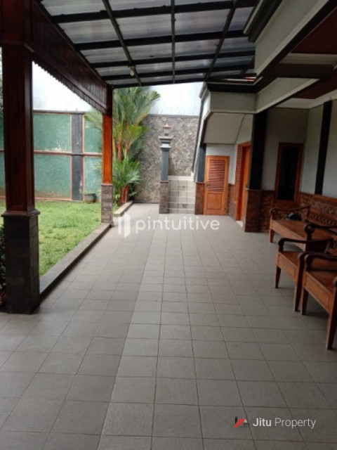 Rumah Besar Megah Include Studio Band di Ciputat Timur Tangerang