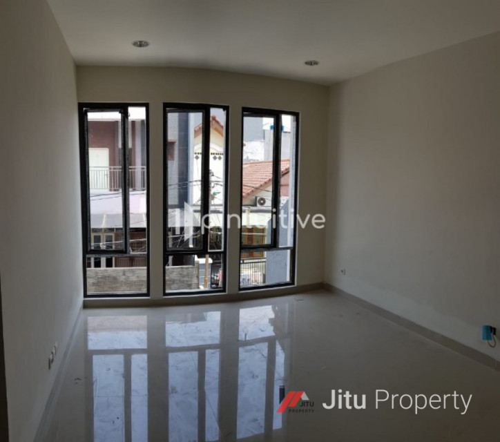 Dijual Rumah Minimalis Taman Ratu Indah Kebon Jeruk, Jakarta Barat