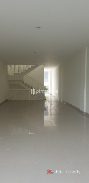 Ruko Citra Garden 8 Siap Huni 3 lantai Murah Kalideres, Jakarta Barat