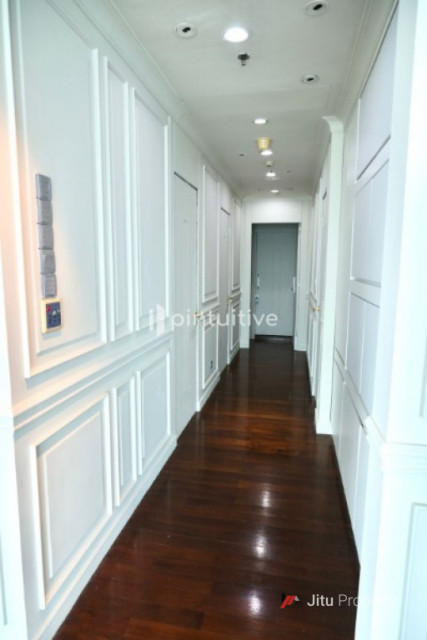 Dijual Apartemen Mewah Regatta, Private Lift, Home theater