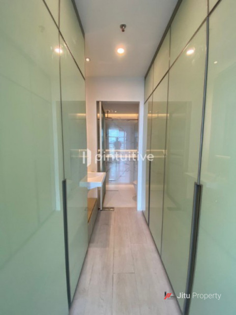 Dijual Apartemen Cbd Pluit, Brand New, Semi Furnish, 2br