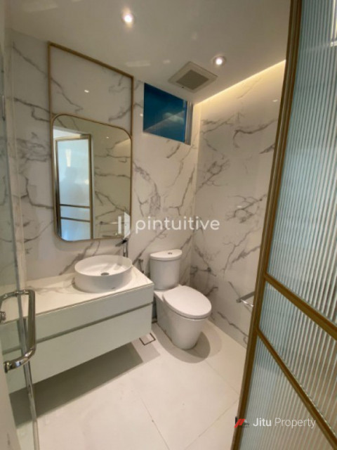 Dijual Apartemen Cbd Pluit, Brand New, Semi Furnish, 2br