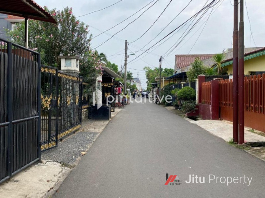 Dijual Rumah Strategis Dekat Dengan Fasilita Umum Di Jakarta Barat 
