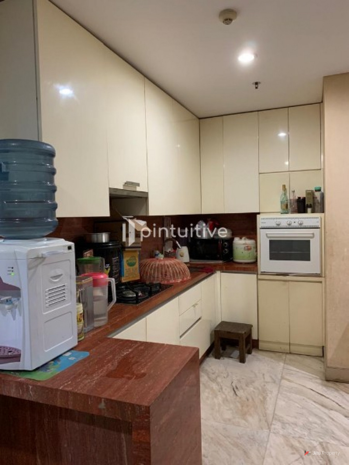 Dijual Apartemen Regatta Monte Caro, 3 Bedroom, Semi Furnish