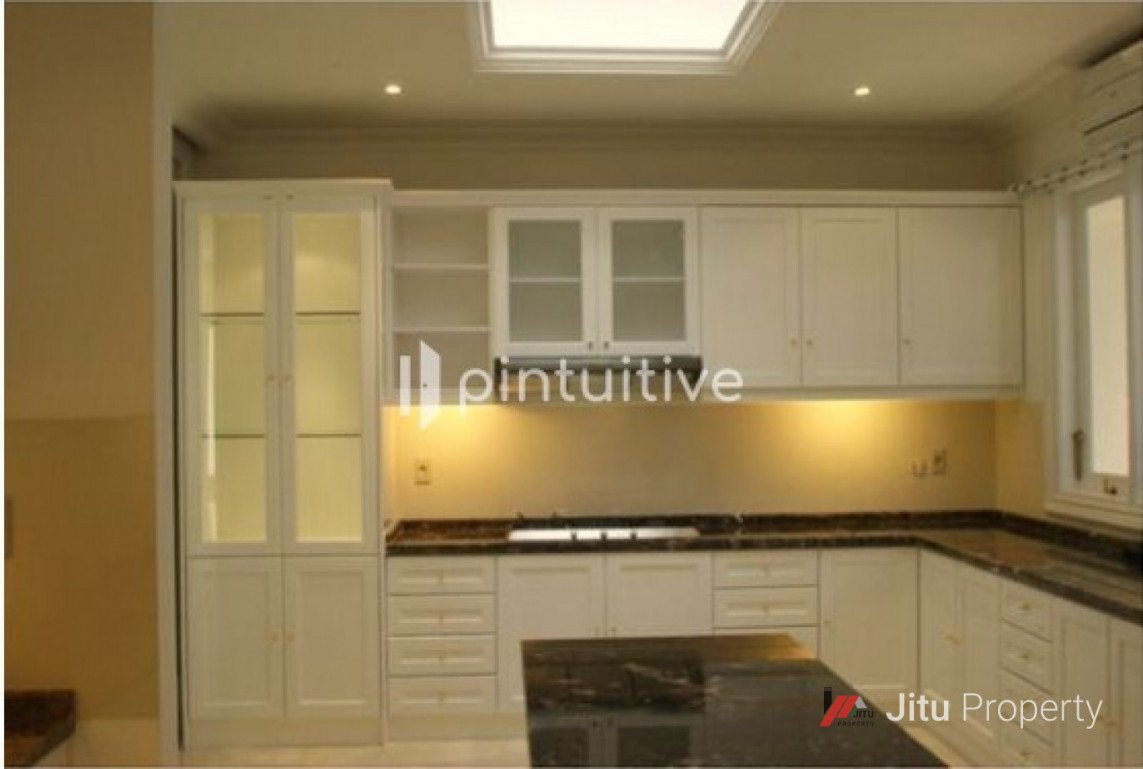 Dijual Rumah Mewah Di Kemang (Kolam renang, latai marble)