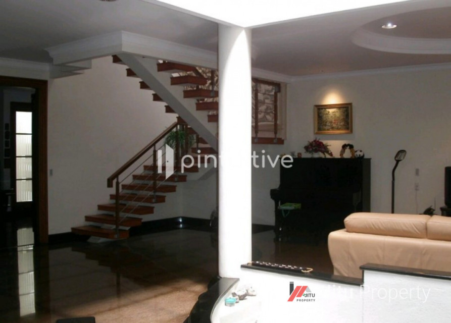 Dijual Rumah Di Sunrise Garden Kebon Jeruk, Jakarta Barat SHM