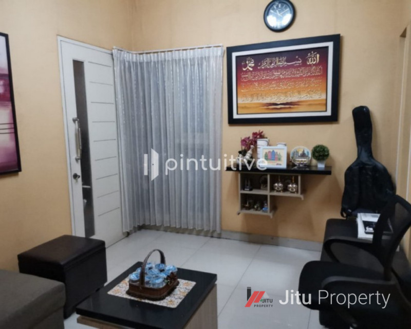 Rumah Minimalis 2 Lantai di Graha Mas Dekat Al Hikmah Surabaya