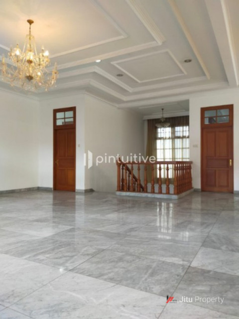 Rumah Mewah, Area Elite Menteng, Jalan Maluku, Jakarta Pusat