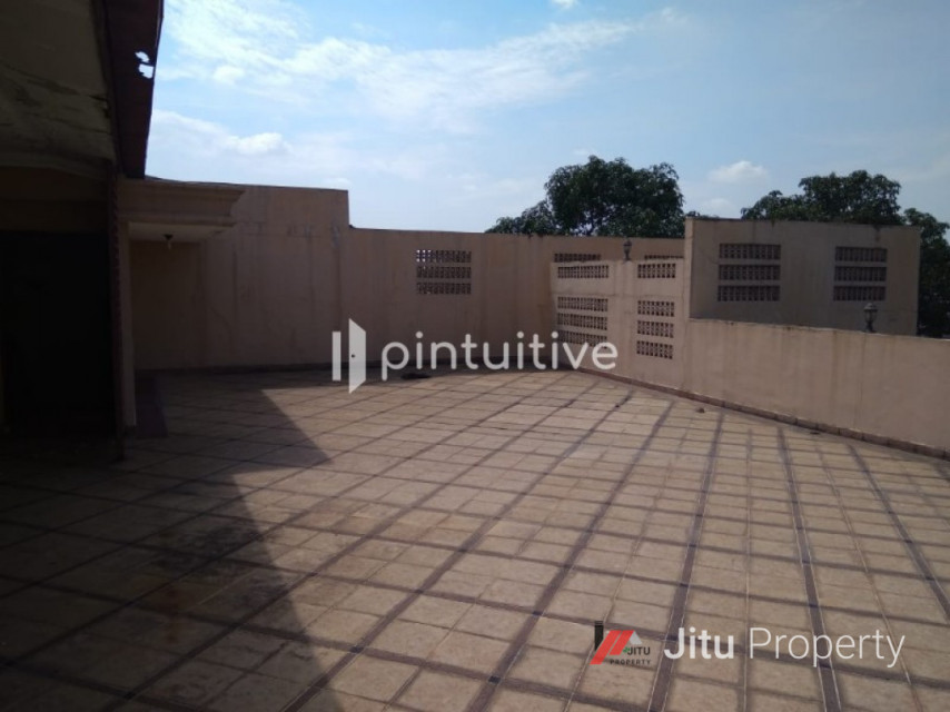 Dijual Rumah Model Villa Di Medan Petisah, Kota Medan