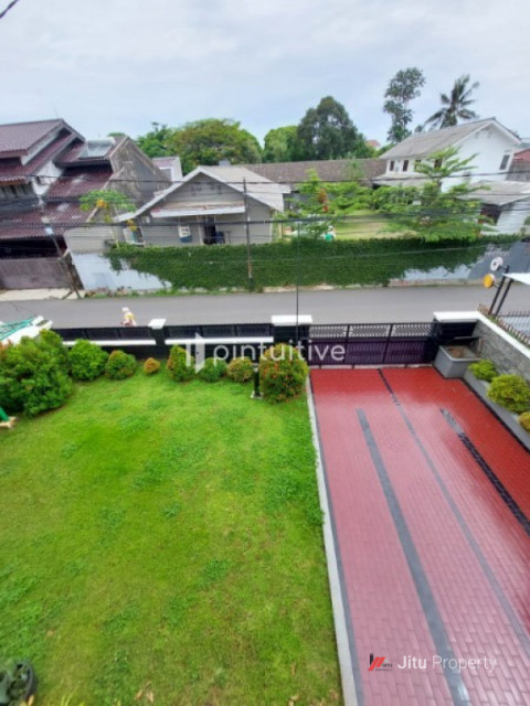 Dijual Rumah Siap Huni di Mampang Prapatan, Pancoran, Jakarta Selatan