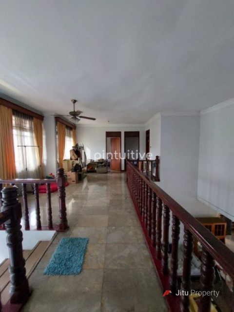 Dijual Rumah Siap Huni di Mampang Prapatan, Pancoran, Jakarta Selatan
