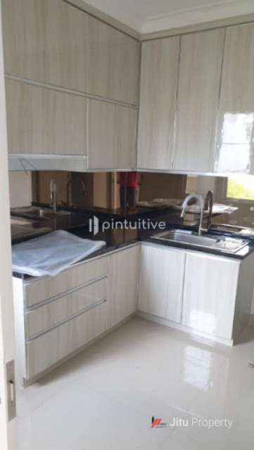 Dijual Rumah Cantik Di Gading Serpong Cluster Alicante