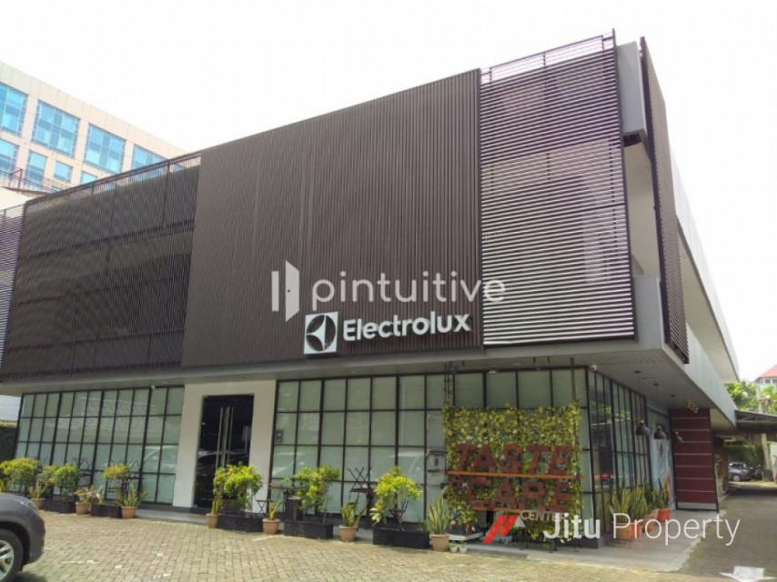 Gedung Perkantoran Di Kawasan Bisnis Petojo Selatan, Jakarta Selatan