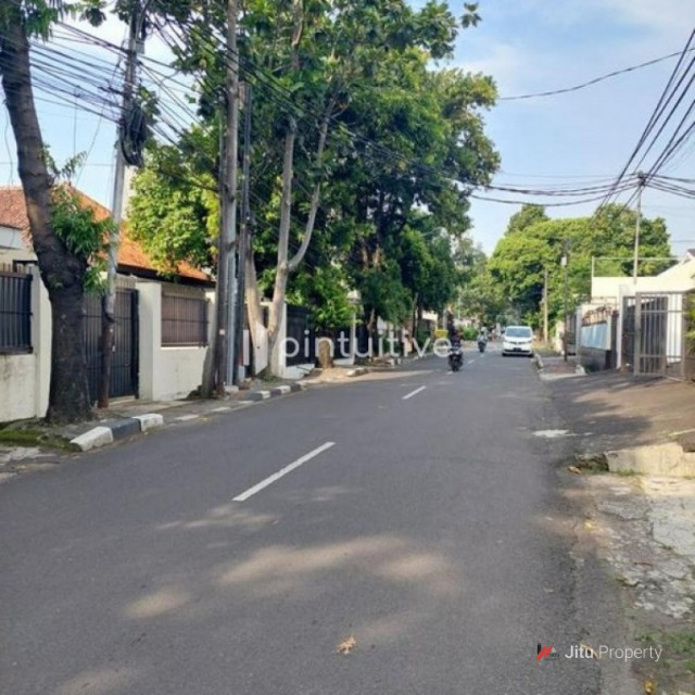 Rumah Pinggir Jalan, Cocok Usaha Jl Guntur, Setiabudi, Jakarta Selatan