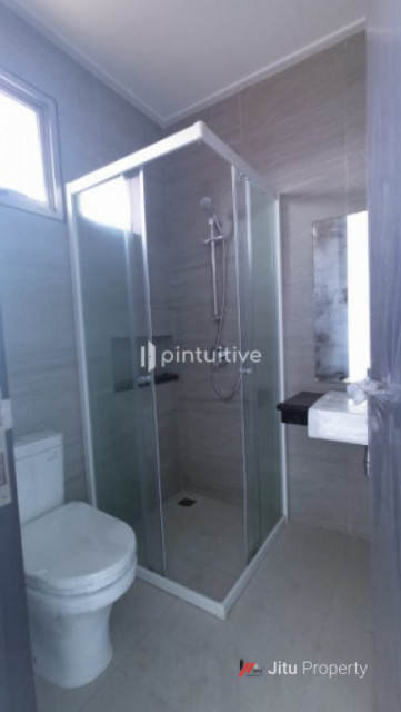 Dijual Rumah Baru di PIK 2 Kosambi, Kabupaten Tangerang