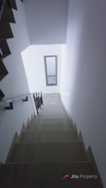 Dijual Rumah Baru di PIK 2 Kosambi, Kabupaten Tangerang