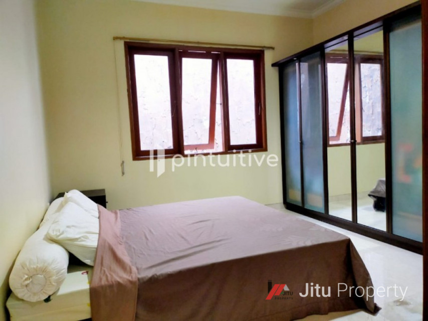 Dijual Rumah Siap Huni Di Taman Kedoya Permai, Full Furnish