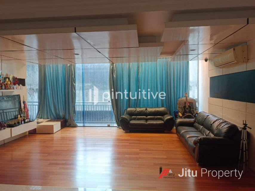 Dijual Rumah Full Renov di Katamaran Indah PIK  Jakarta Utara
